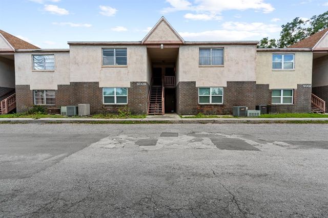 $114,900 | 9009 Westchester Circle, Unit B18 | Lowry Park North