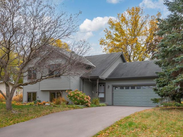 $395,000 | 17553 Lorence Way | Eden Prairie