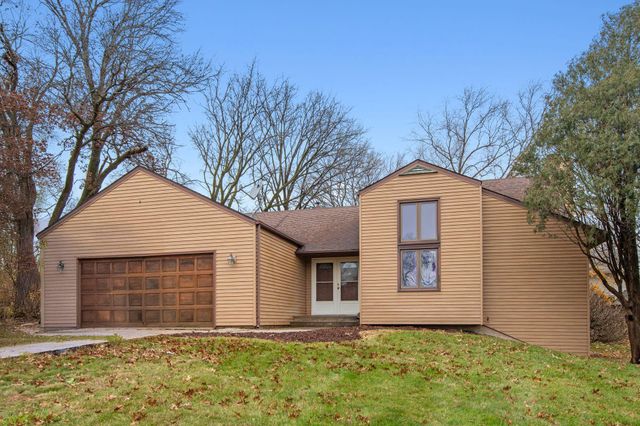 $499,900 | 7220 West 83rd Street | West Bloomington