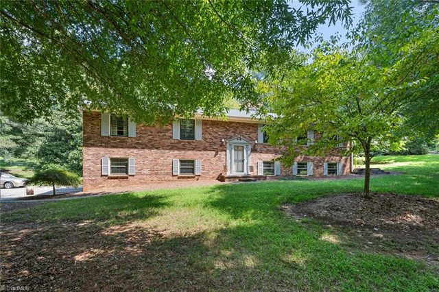 $399,900 | 4661 Kinnamon Road | Clemmons