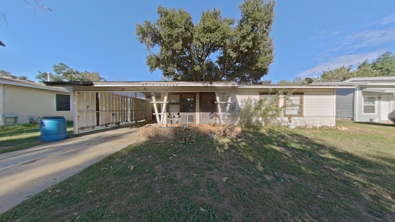 a view front of house with entertaining space