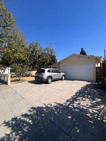 $999,999 | 1856 Cinderella Lane | East San Jose