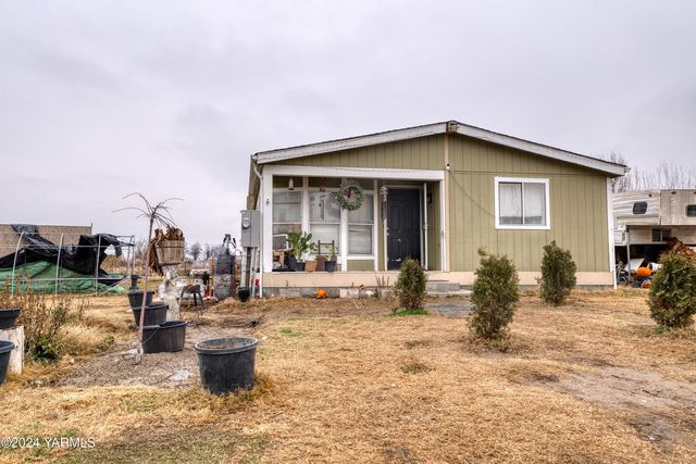 $299,000 | 1076 Outlook Road | Outlook