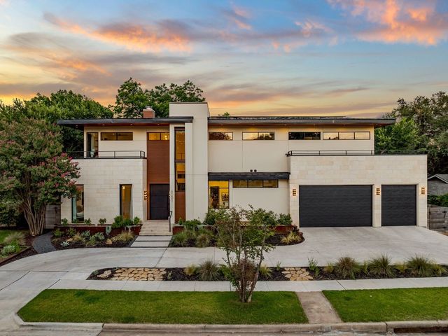 $3,250,000 | 6001 Bullard Drive | Allandale West