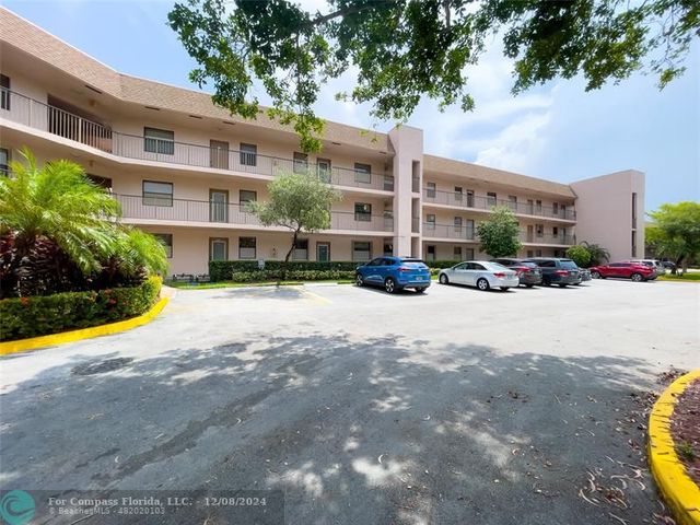 $110,000 | 2786 Northwest 104th Avenue, Unit 310 | Sunrise Lakes