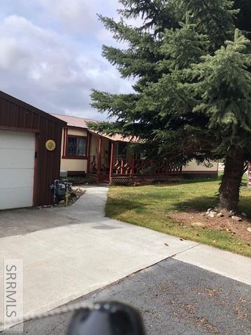 $300,000 | 3940 East Menan Lorenzo Highway