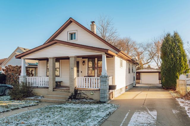 $269,900 | 3448 South Howell Avenue | Bay View