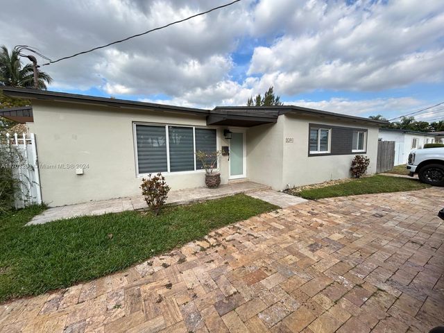 $5,000 | 9101 Southwest 16th Street | Coral Park Estates