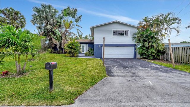 $4,500 | 2700 Southwest 34th Avenue | Lauderdale Isles