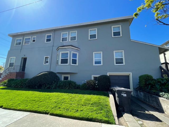 $1,950 | 1200 Carmelita Avenue, Unit 8 | Burlingame Terrace