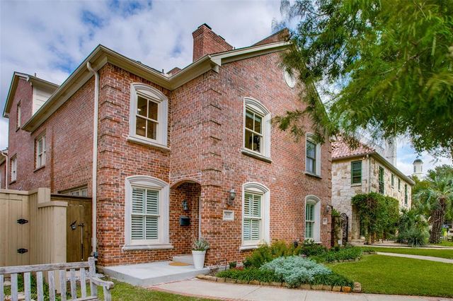 $2,095,000 | 3610 Binkley Avenue | Park Cities