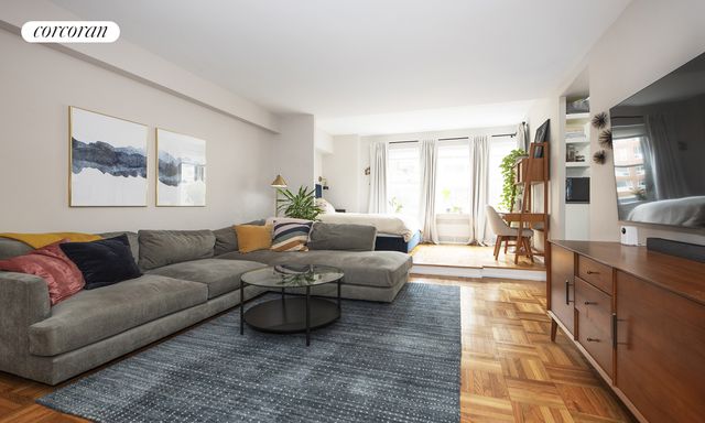 $575,000 | 215 East 79th Street, Unit 8E | Upper East Side