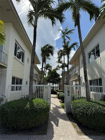 $3,000 | 1110 Venetian Way, Unit 1E | Venetian Islands