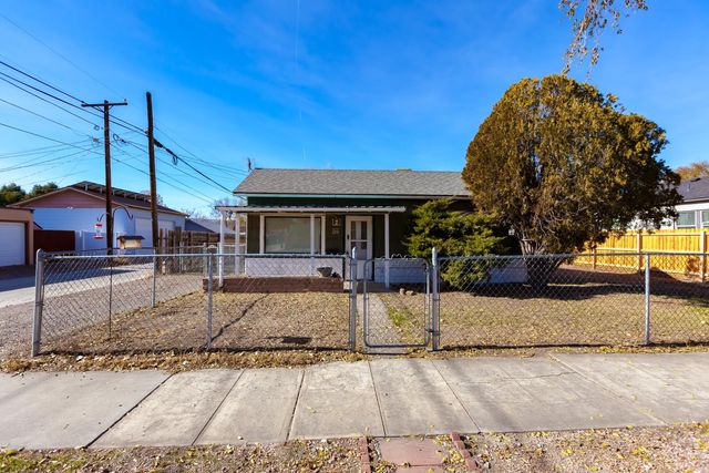 $325,000 | 729 North 3rd Street | Hawthorne Park