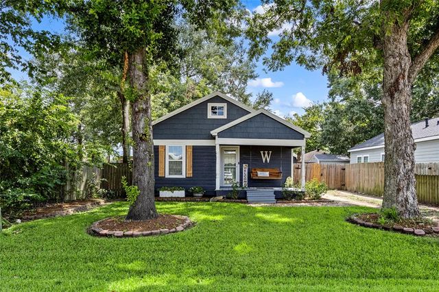 $289,000 | 109 Holderrieth Boulevard | Tomball