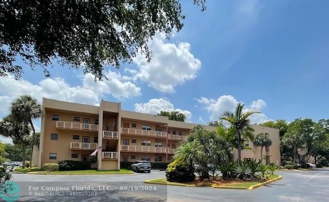 $165,000 | 8390 Lagos De Campo Boulevard, Unit 306 | Woodland Lakes