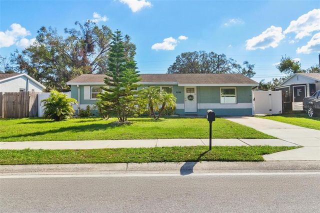 $449,999 | 6844 82nd Avenue North | Pinellas Park