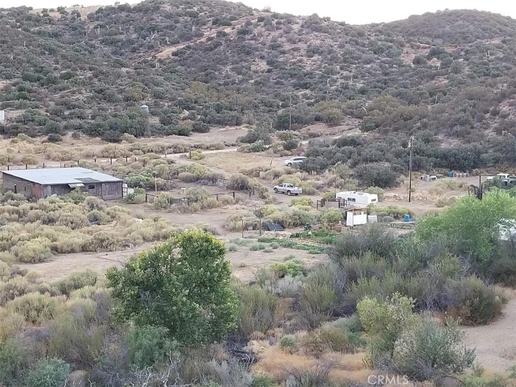 a view of a dry field