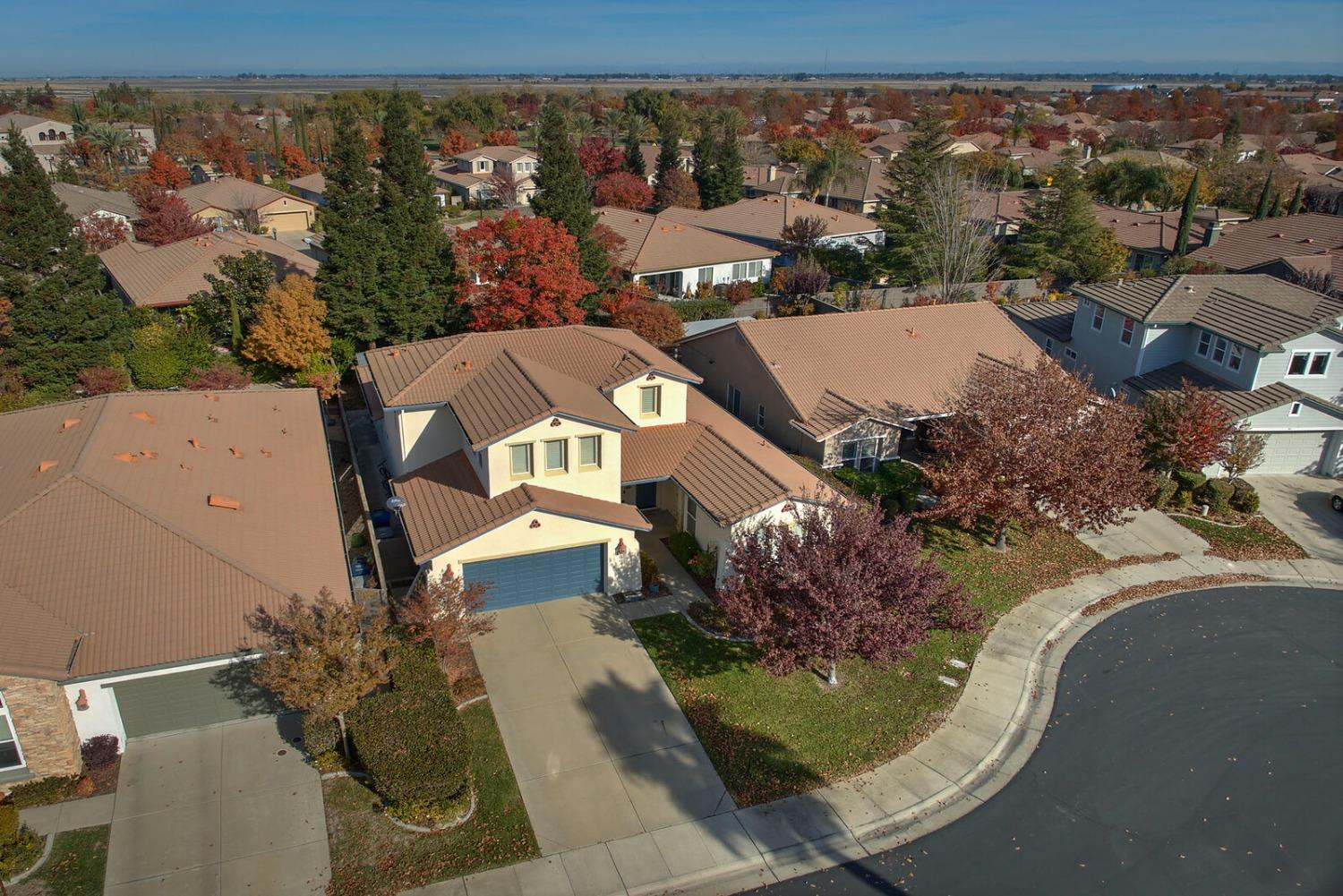 41 Camrosa Place, Sacramento, CA 95835 | Compass