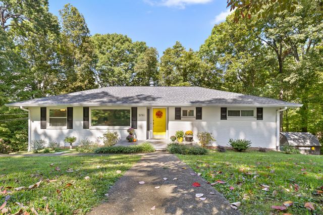 $475,000 | 3751 Queens Road | Chattanooga