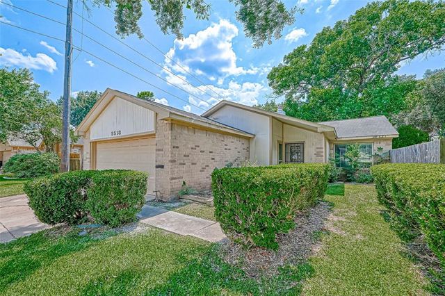 $1,950 | 2518 Old Fort Road | Sugar Land