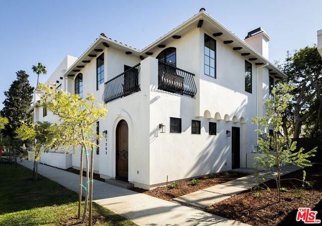 $2,995,000 | 1203 North Vista Street | West Hollywood Vicinity