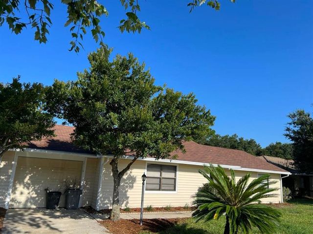 $2,200 | 45 Felshire Lane | Palm Harbor