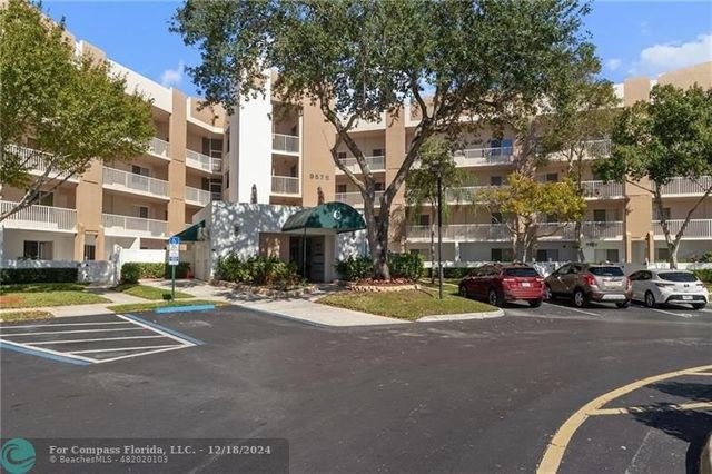 $214,999 | 9575 Weldon Circle, Unit C211 | Westwood