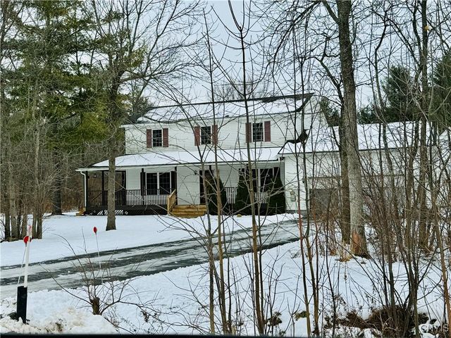 $319,900 | 40520 Hyde Lake Road | Theresa