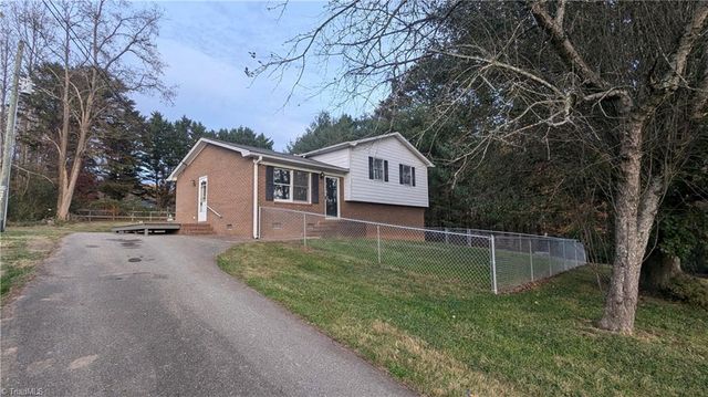 $199,900 | 193 Creed Road | Eldora Township - Surry County