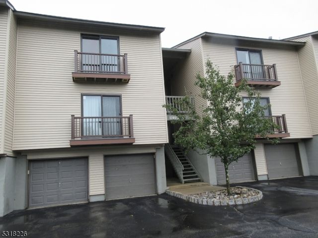 $225,000 | 1706 Spruce Hills Drive, Unit 1706 | Glen Gardner