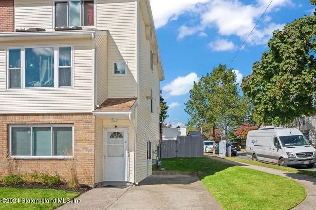 $779,000 | 15 Corona Avenue | Great Kills