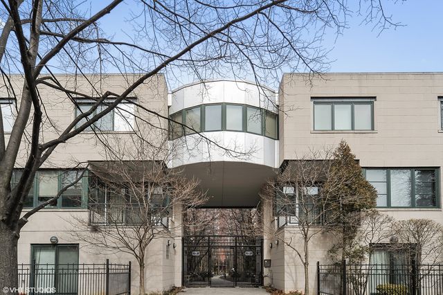 $630,000 | 1724 East 54th Street, Unit D | East Hyde Park