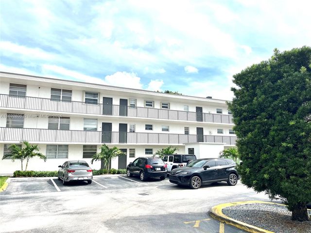 $205,000 | 14195 Southwest 87th Street, Unit B213 | Kendale Lakes