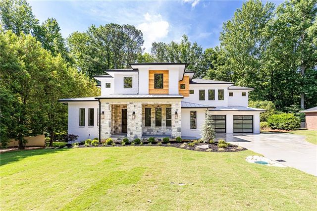 $2,295,000 | 340 Colewood Way Northwest | Riverside Community