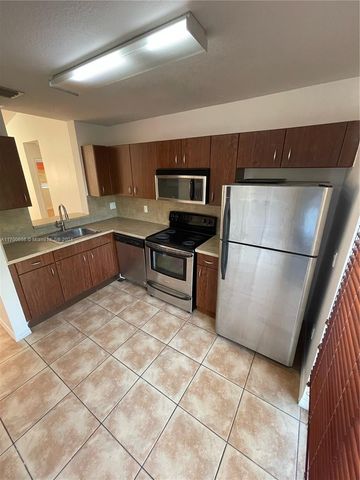 $2,500 | 6706 Southwest 115th Court, Unit 302 | Kendall