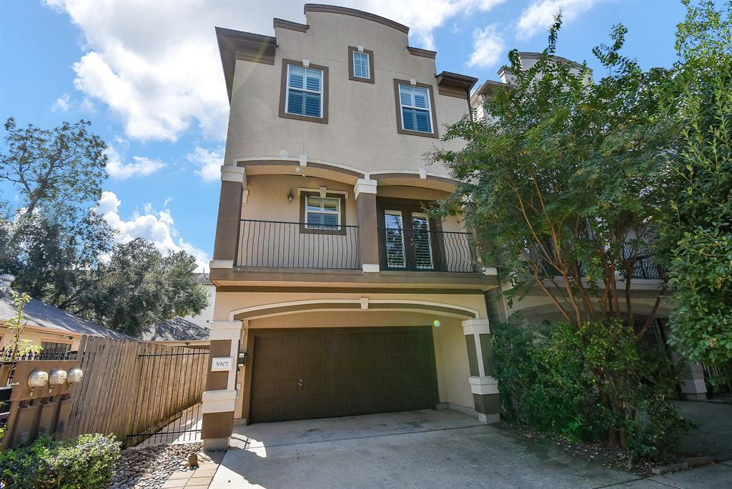 Detached single family home. Two car garage with 2 car driveway for off street parking.