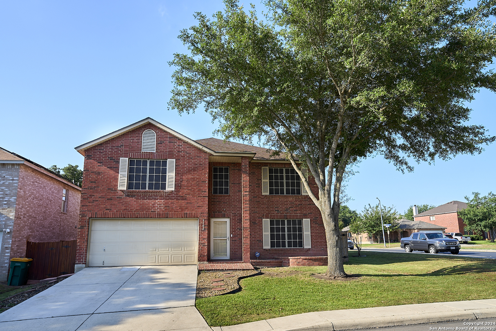 front view of house with a yard