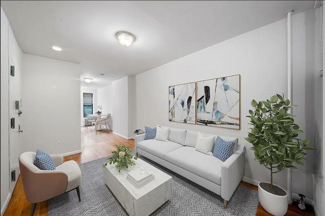 $4,000 | 323 East 90th Street, Unit 4E | Upper East Side