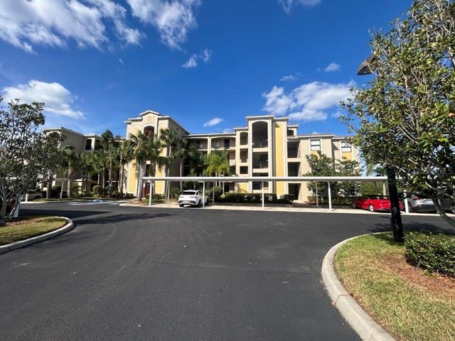 $325,900 | 7121 River Hammock Drive, Unit 107 | River Strand