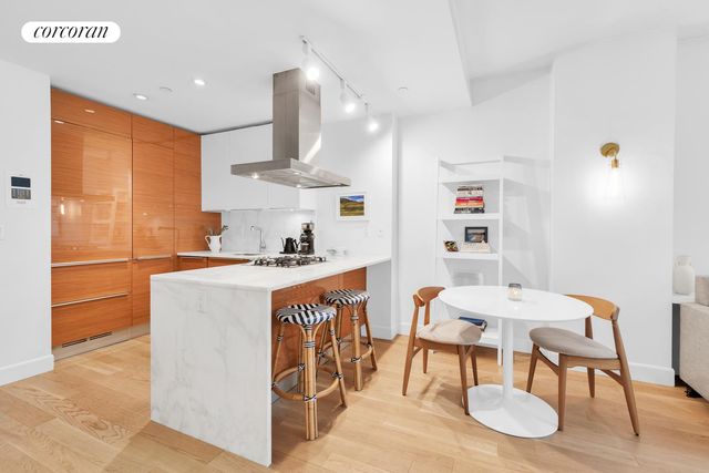 $1,190,000 | 130 West 20th Street, Unit 5D | Chelsea