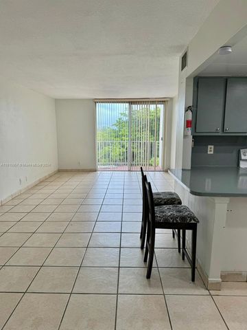 $1,400 | 2017 Northwest 46th Avenue, Unit A510 | Lauderhill