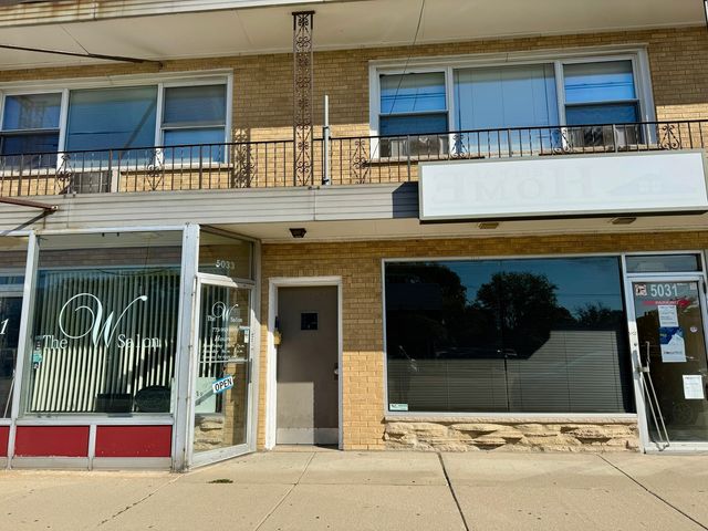 $1,895 | 5029 North Harlem Avenue, Unit 2 | Big Oaks