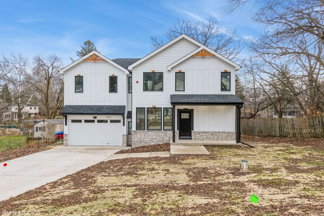 $679,300 | 21645 West Ravine Drive | Forest Lake