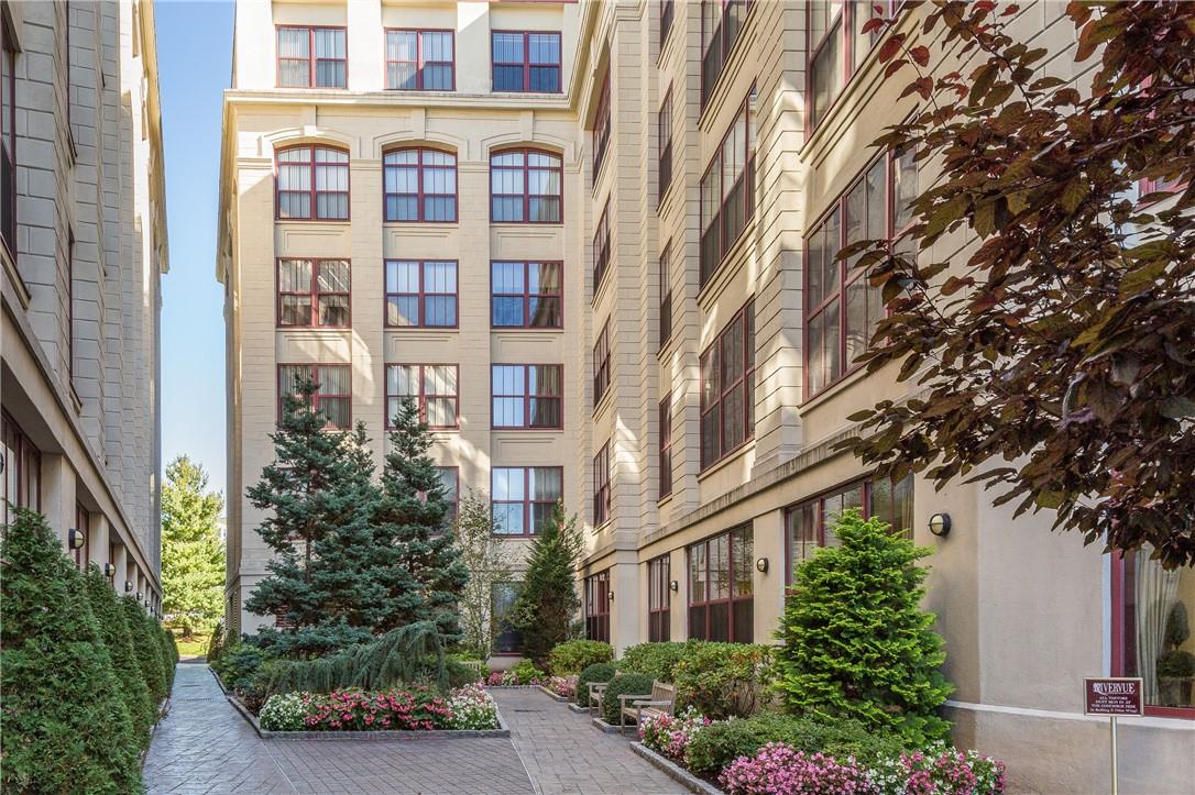 Building Courtyard