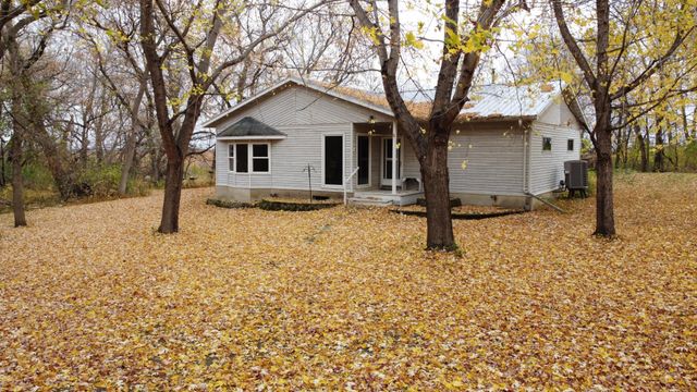 $274,900 | 10398 South 275th Street | Erdahl Township - Grant County