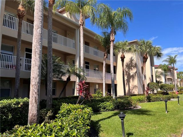 $309,900 | 2720 Cypress Trace Circle, Unit 2927 | Cypress Woods Golf And Country Club