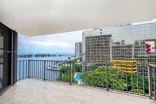 $4,500 | 1925 Brickell Avenue, Unit 1112 | Brickell Place