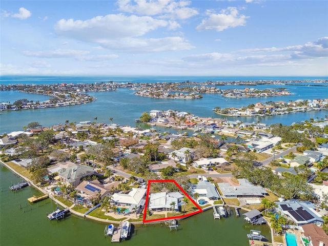 $1,100,000 | 1897 Clearwater Harbor Drive | Harbor Bluffs