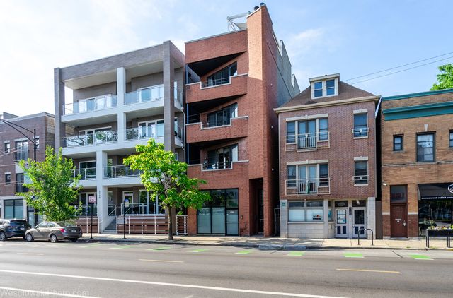 $3,190 | 2153 West Belmont Avenue, Unit 2 | Hamlin Park